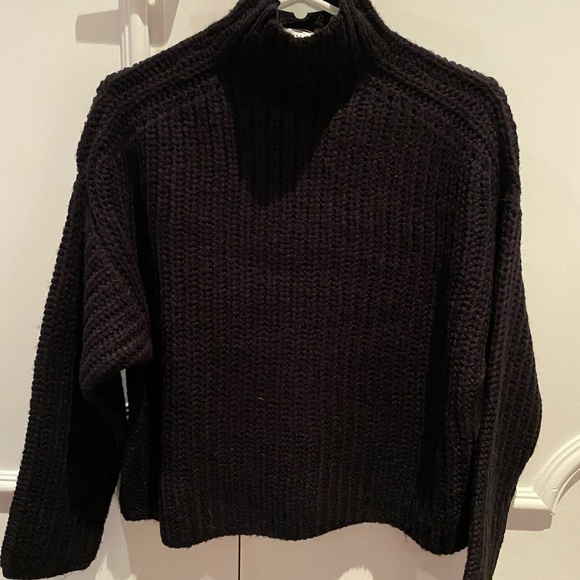 M Boutique Knit Sweater - Picture 4 of 5
